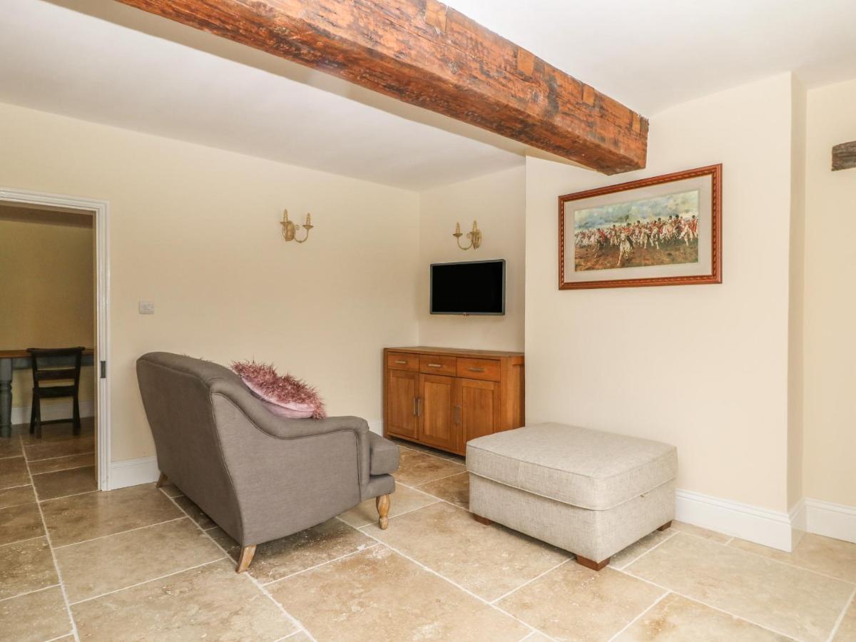 Copmanthorpe Hall *